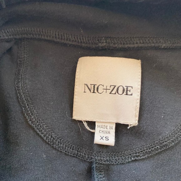 NIC+ZOE Womens Perfect Knit Ruched Jacket Size XS Black Ruffle Zip Up - Picture 12 of 13